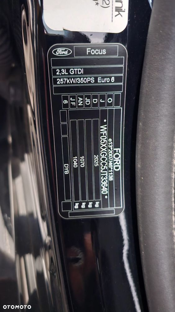 Ford Focus 2.3 EcoBoost RS - 19