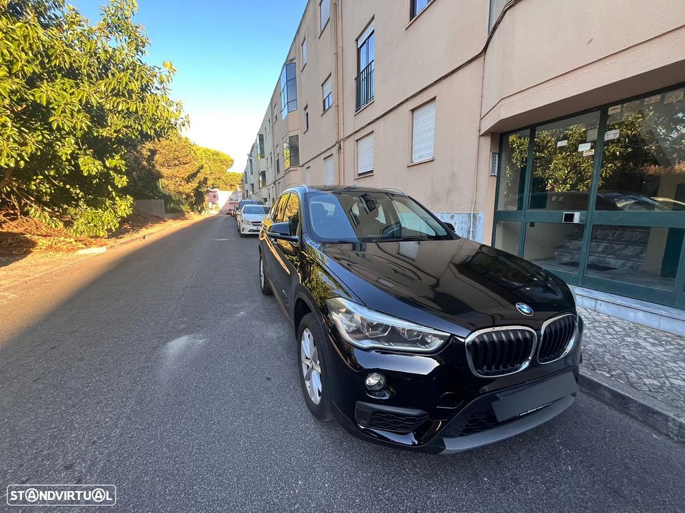 BMW X1 18 d sDrive - 1