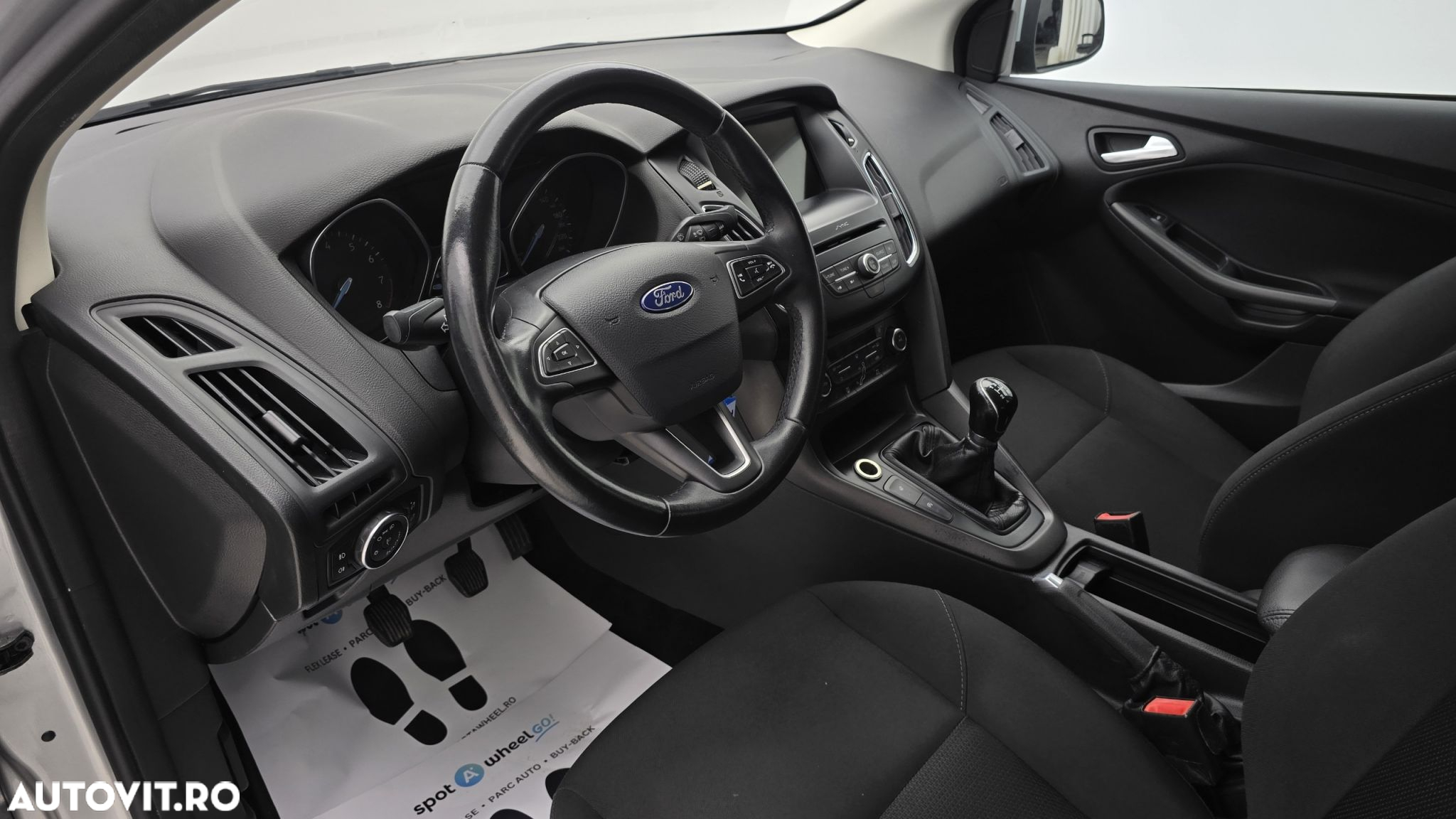 Ford Focus 1.0 EcoBoost Trend - 13