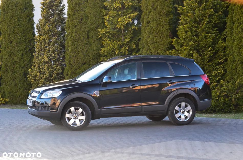 Chevrolet Captiva 2.4 2WD 7 Sitzer LS Family Edition - 11