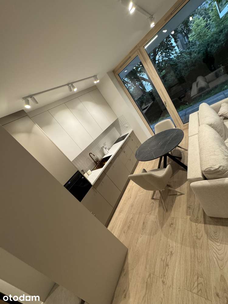 2-pok lChmielna Duo | 42 m² | ogródek 40 m² | pies | klima | 2 miejsca