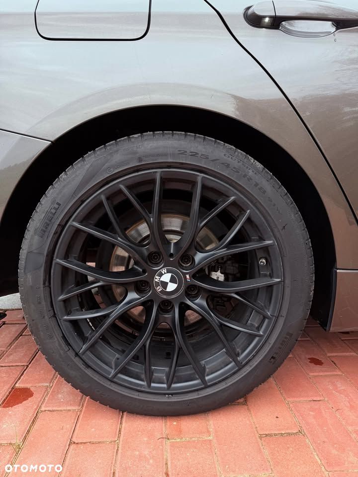 BMW Seria 3 320d xDrive - 3