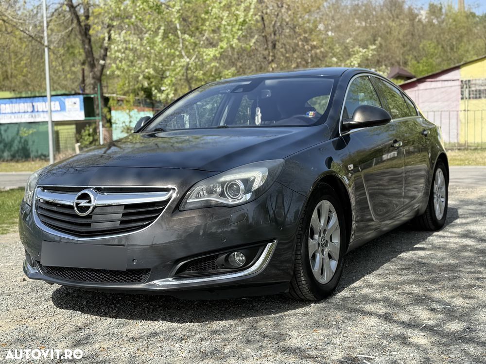 Opel Insignia - 1