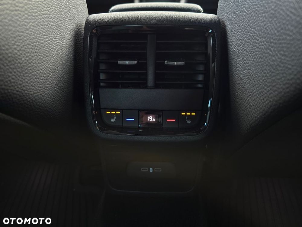 Skoda Octavia 1.5 TSI mHEV Sportline DSG - 19