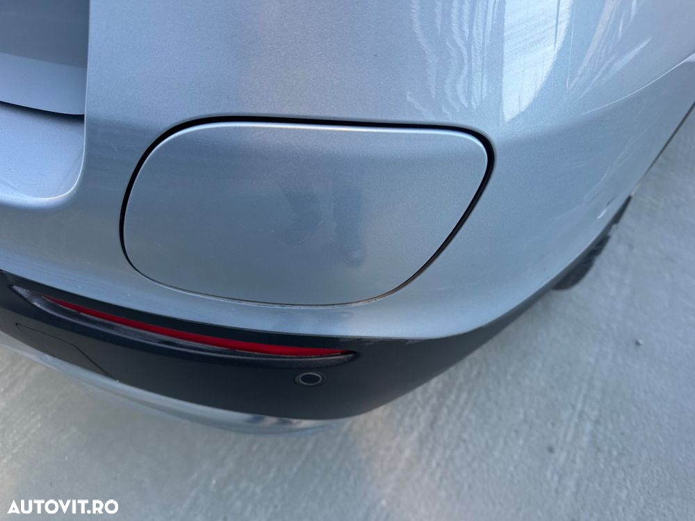 Mercedes-Benz GLC - 29