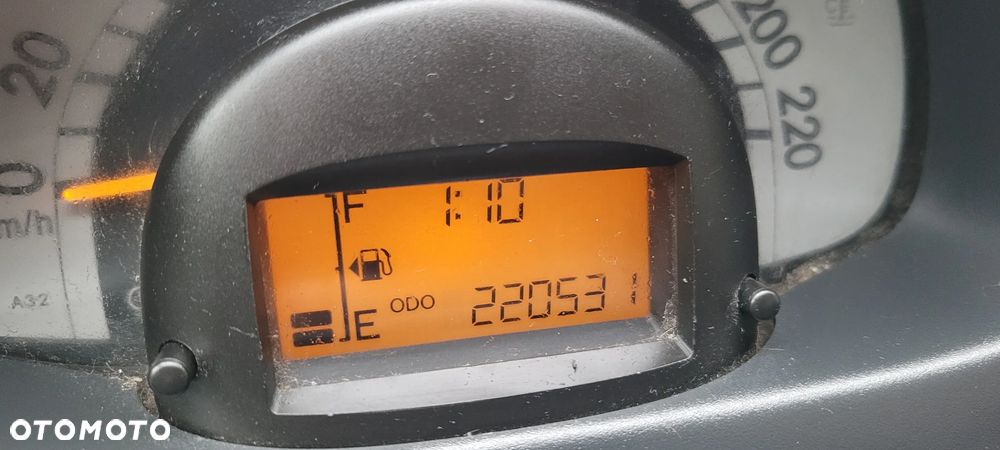 Daihatsu Sirion 1.3 - 12