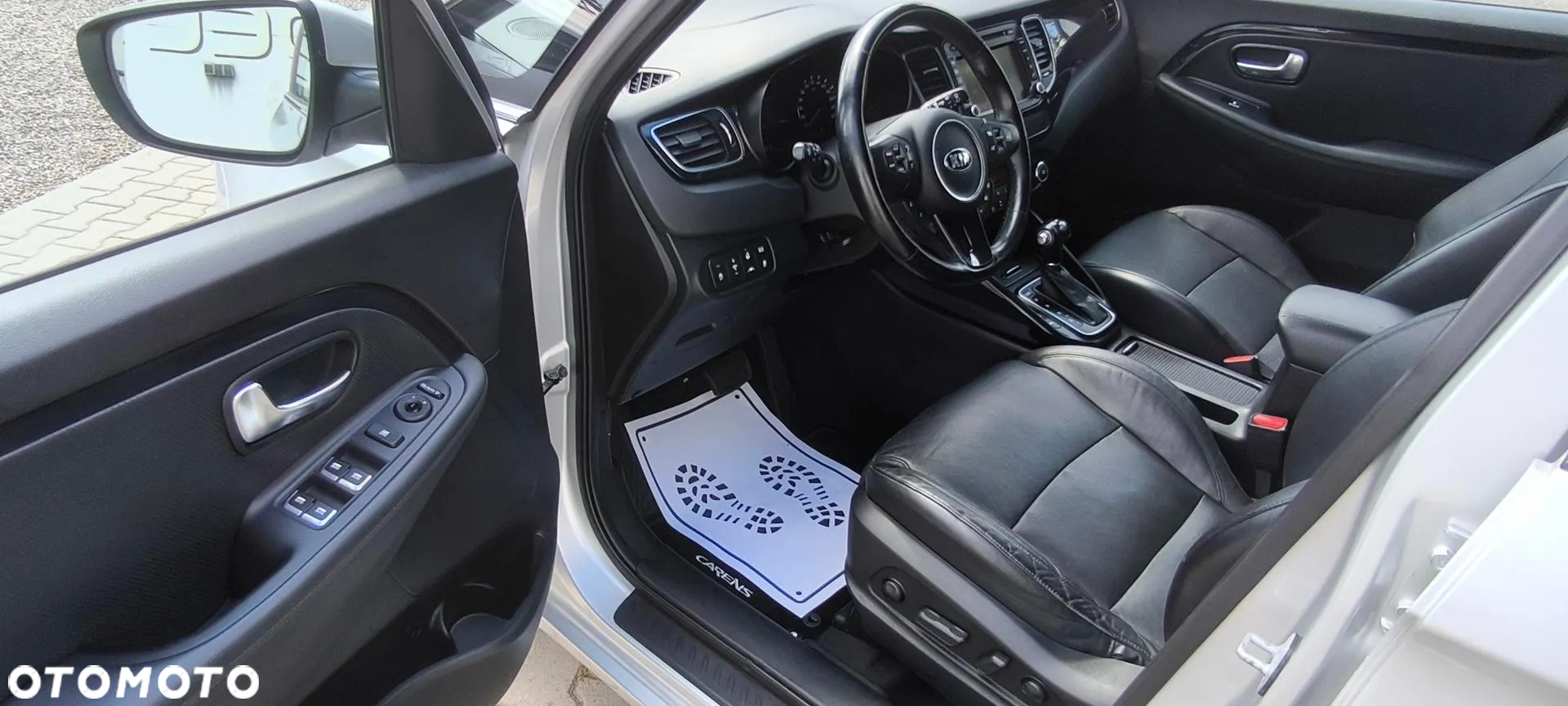 Kia Carens 1.7 CRDi XL 7os - 8