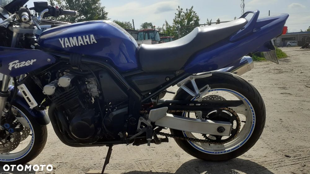 Yamaha FZS - 7