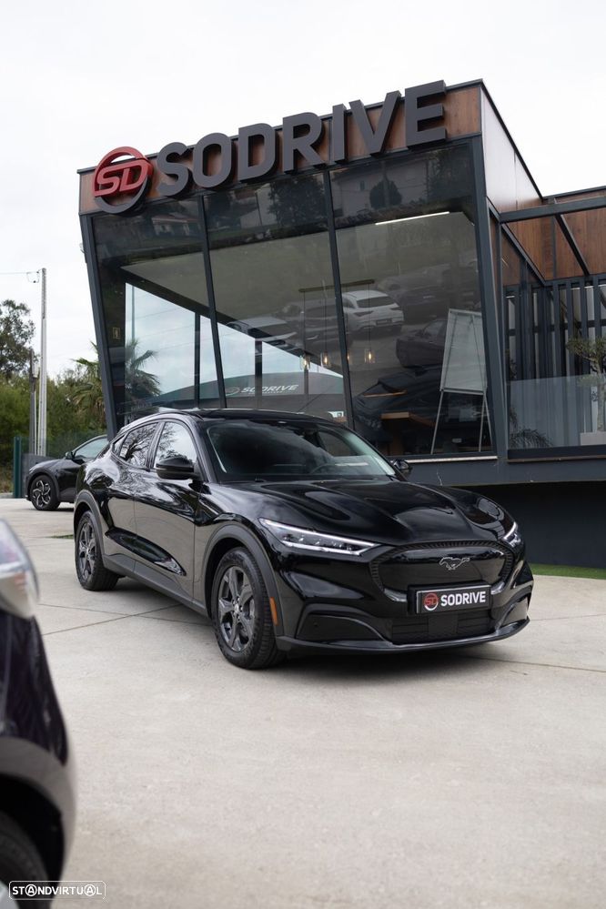 Ford Mustang Mach-E Alargada AWD - 25