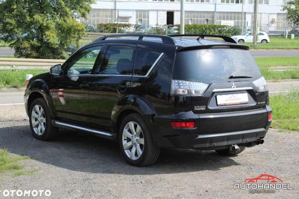 Mitsubishi Outlander - 5