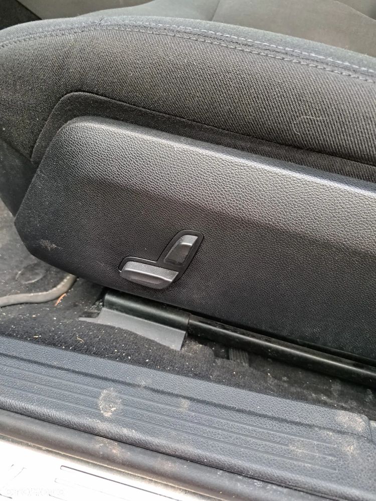 Mercedes-Benz Klasa E 200 CDI - 21