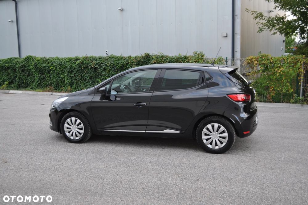 Renault Clio - 11