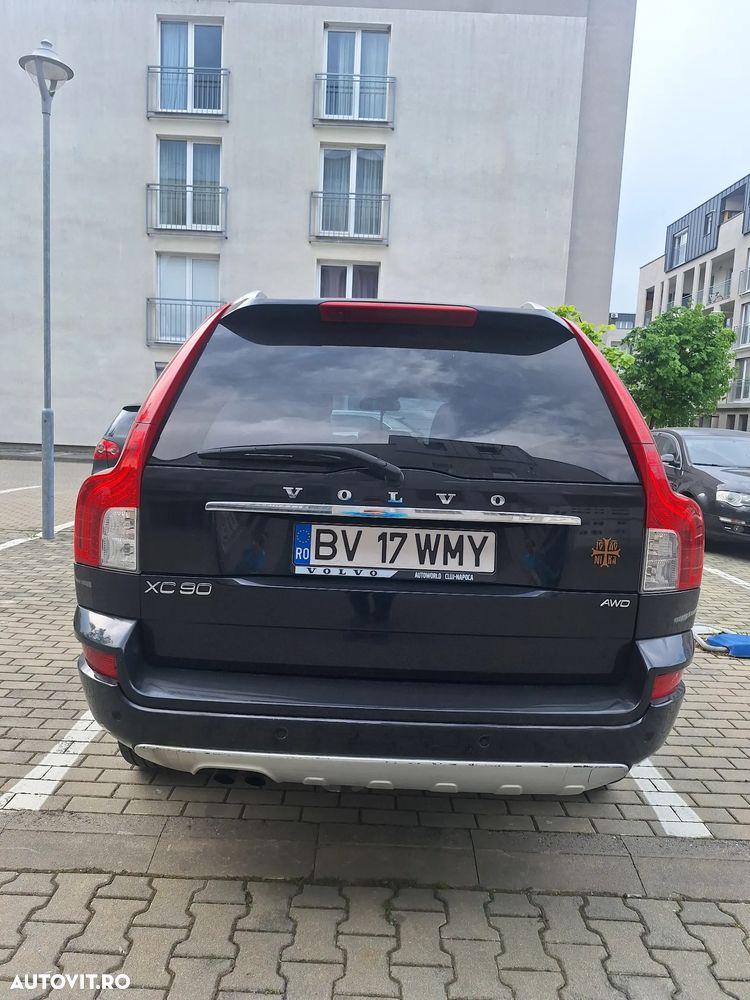 Volvo XC 90 D5 AWD Geartronic Momentum - 6