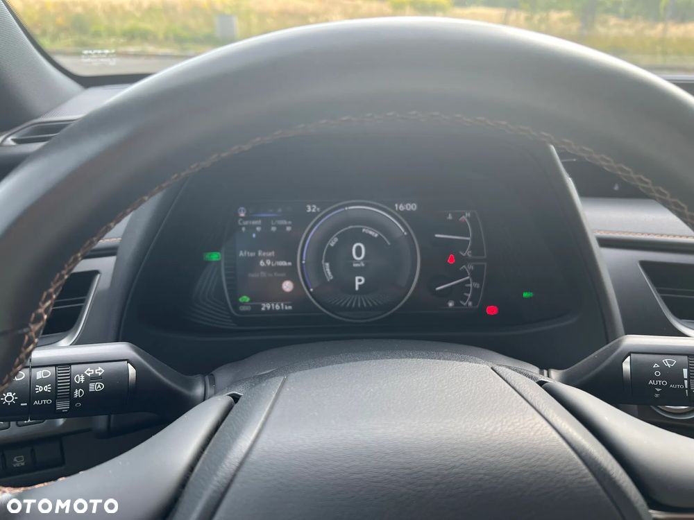 Lexus UX - 29