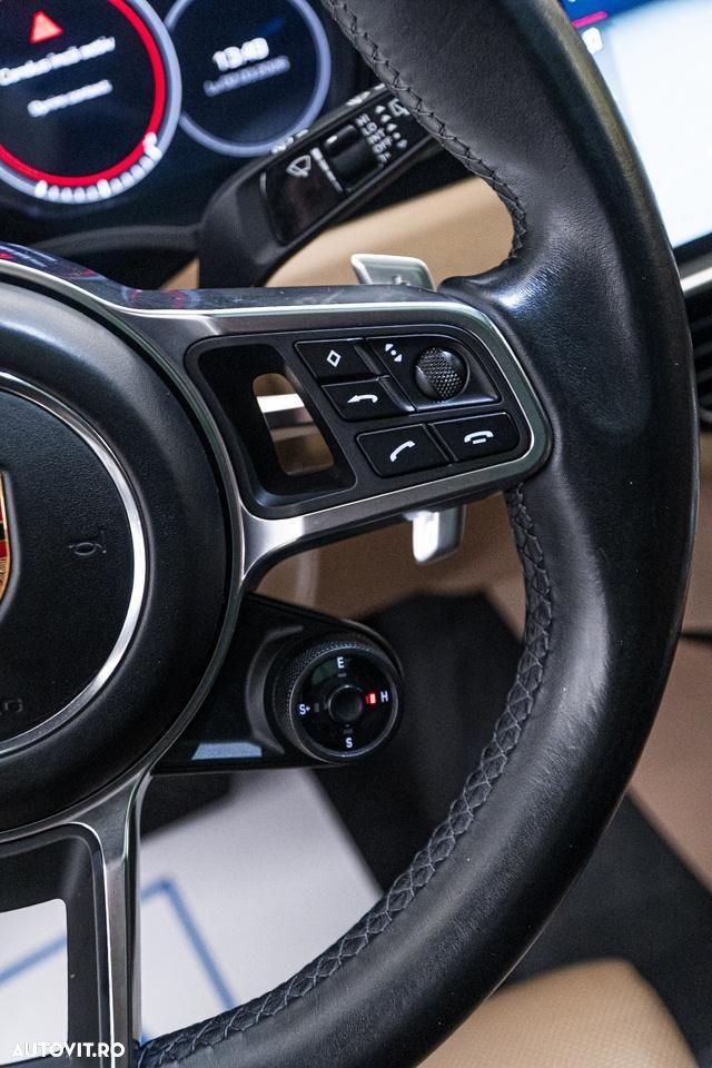 Porsche Cayenne E-Hybrid Tiptronic S Platinum Edition - 37