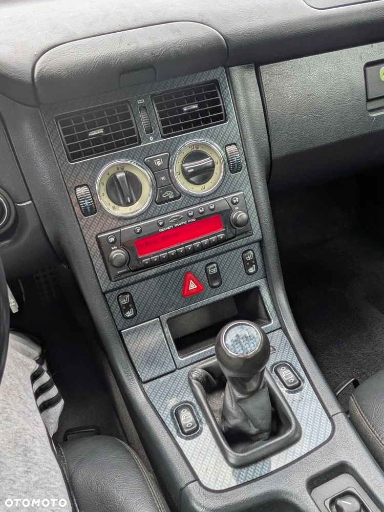 Mercedes-Benz SLK 200 - 15