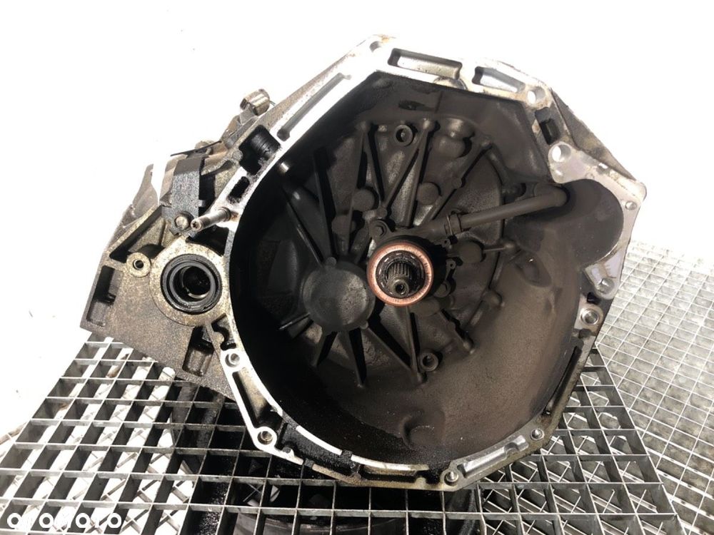 SKRZYNIA BIEGÓW  RENAULT MEGANE III liftback (BZ0/1_, B3_) 2008 - 2022 1.6 16V (BZ1B, BZ1H) 81 kW - 2