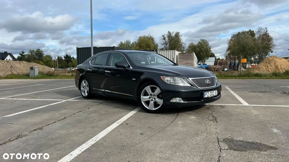 Lexus LS - 8