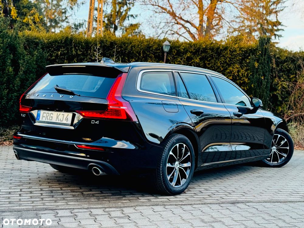 Volvo V60 D4 Geartronic Momentum Pro - 25