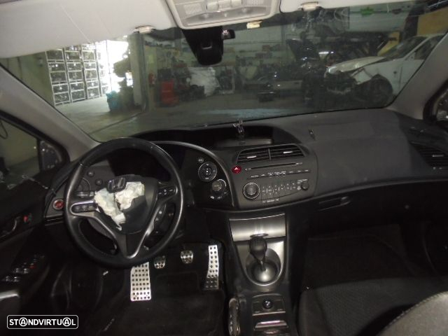 Carro MOT: L13Z1 CXVEL: PHE4 SPLM HONDA CIVIC 8 2009 1.4 100CV 5P CINZA  GASOLINA - 8