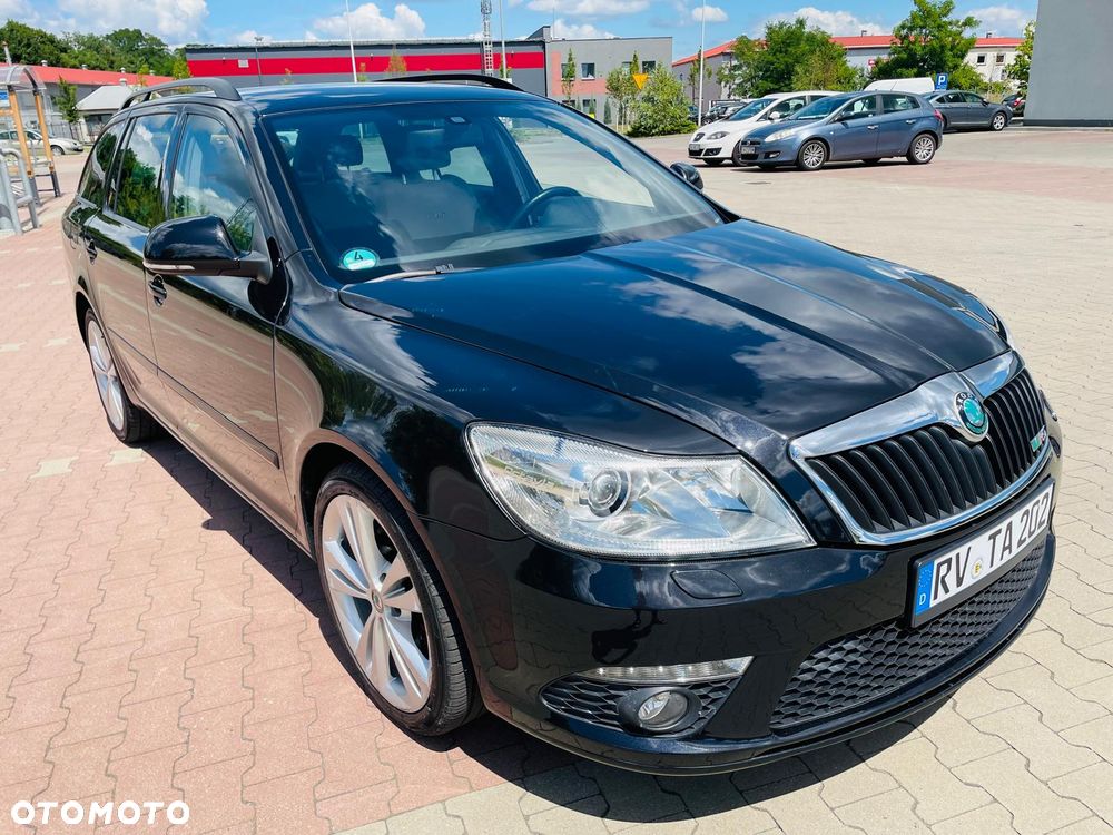 Skoda Octavia 2.0 TDI CR DPF RS - 7