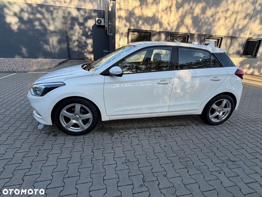 Hyundai i20 - 10