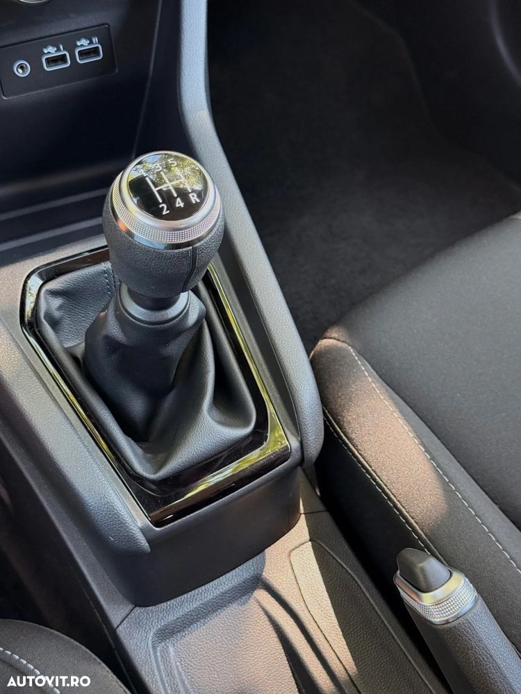 Renault Clio - 26