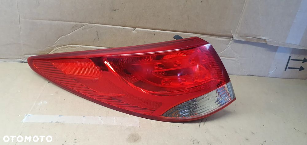 Lampa lewy tył tylna lewa w błotnik Hyundai IX35 92401-2Y0 - 3