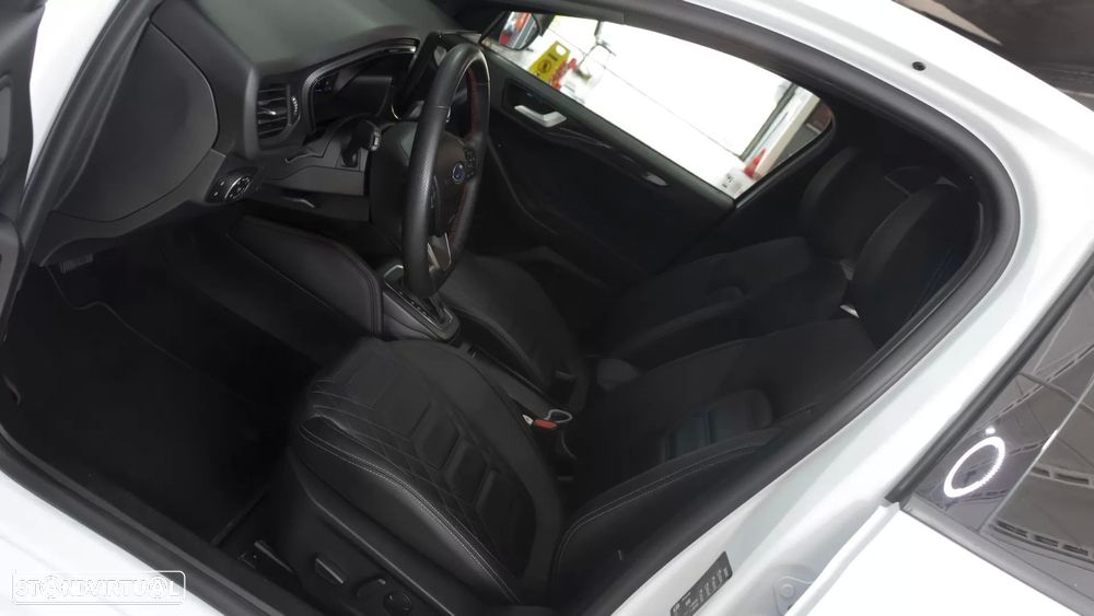 Ford Focus 1.0 EcoBoost MHEV ST-Line Aut. - 15