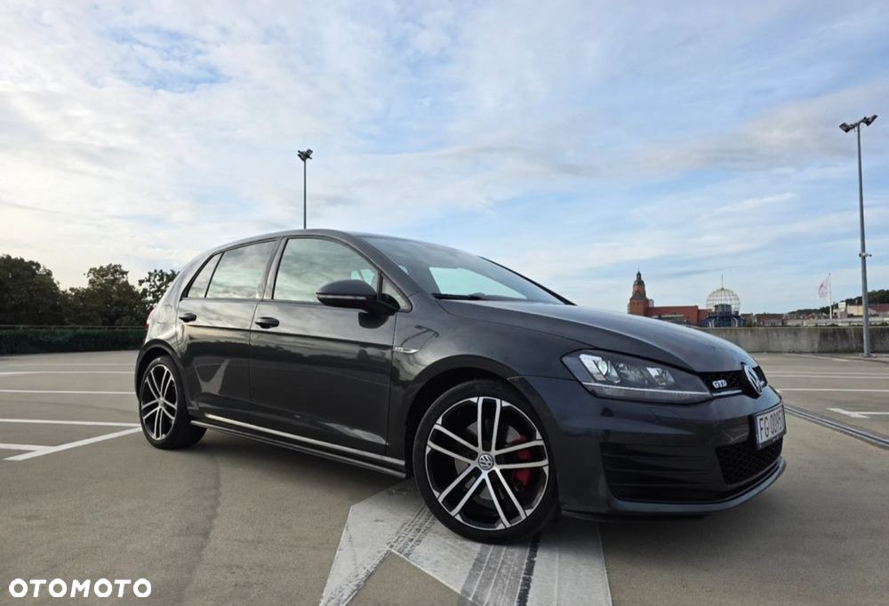 Volkswagen Golf 2.0 TDI BMT GTD - 33