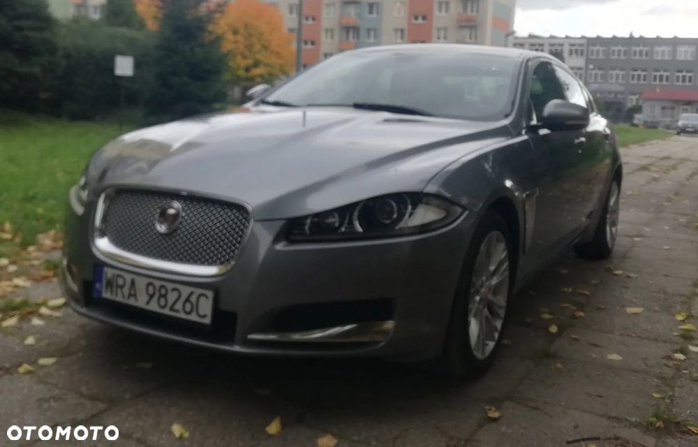 Jaguar XF 2.2 D Luxury - 5