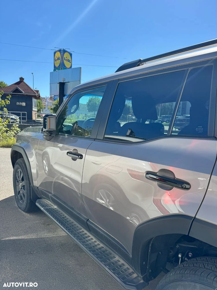 Toyota Land Cruiser 250 - 10
