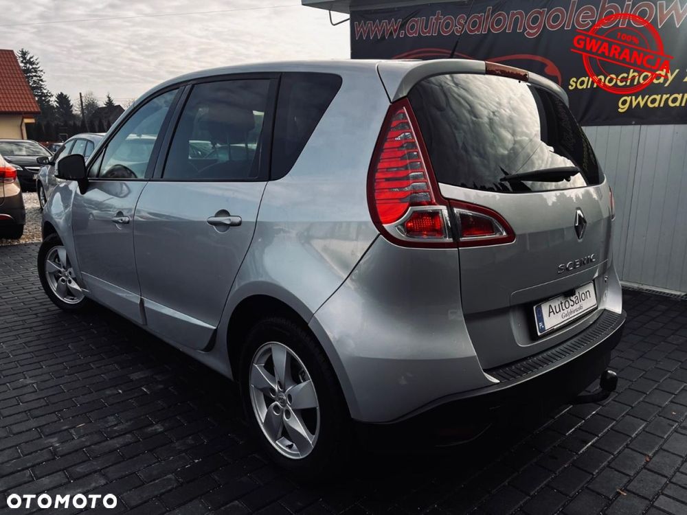 Renault Scenic dCi 110 EDC Paris - 9