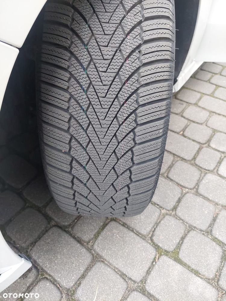 Mercedes-Benz Klasa B 180 d 7G-DCT AMG Line - 26