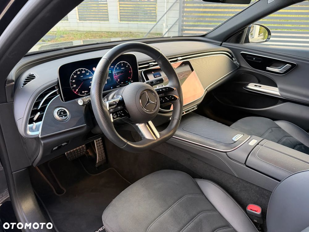 Mercedes-Benz Klasa E 220 d mHEV 4-Matic AMG 9G-Tronic - 13