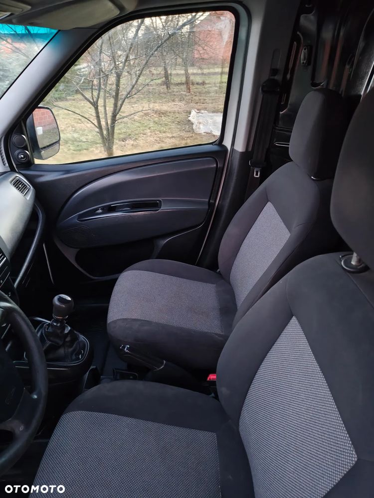 Fiat Doblo 1.4 16V Dynamic - 8