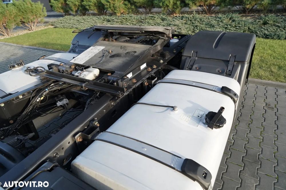 MAN TGX 18.470 / PLATĂ JOSĂ / MEGA / LOC AL CINCILEA REGLABIL / 2020 / NAVI - 12