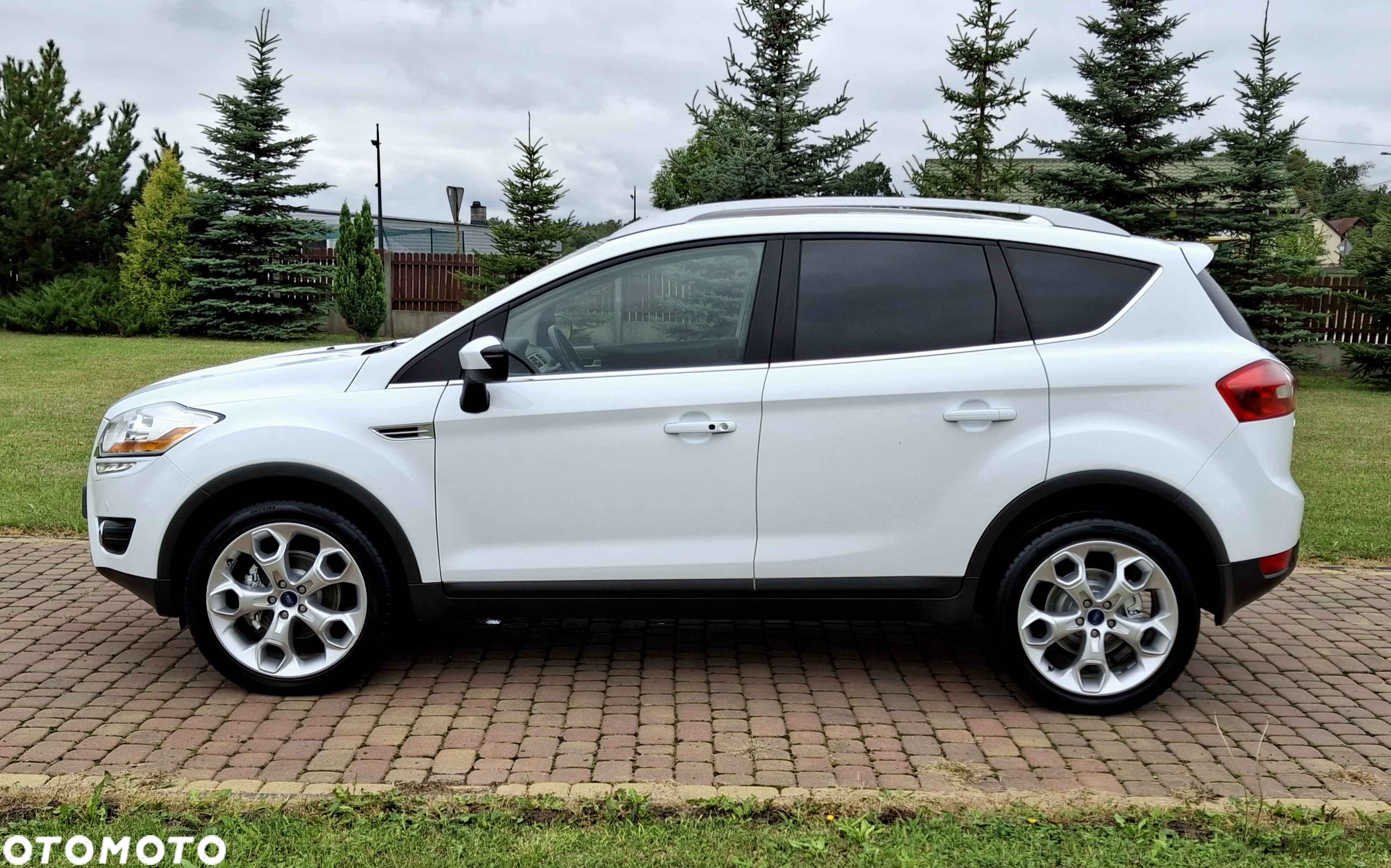 Ford Kuga ver-2-0-tdci-4wd-titanium-plus - 9