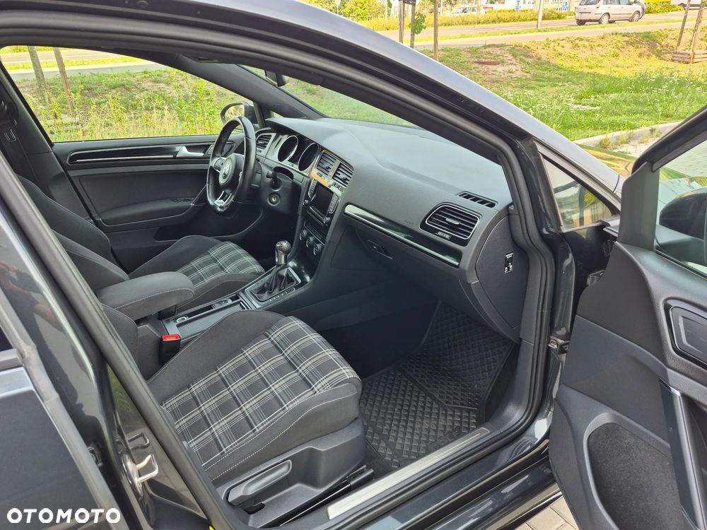 Volkswagen Golf GTD (BlueMotion Technology) - 28