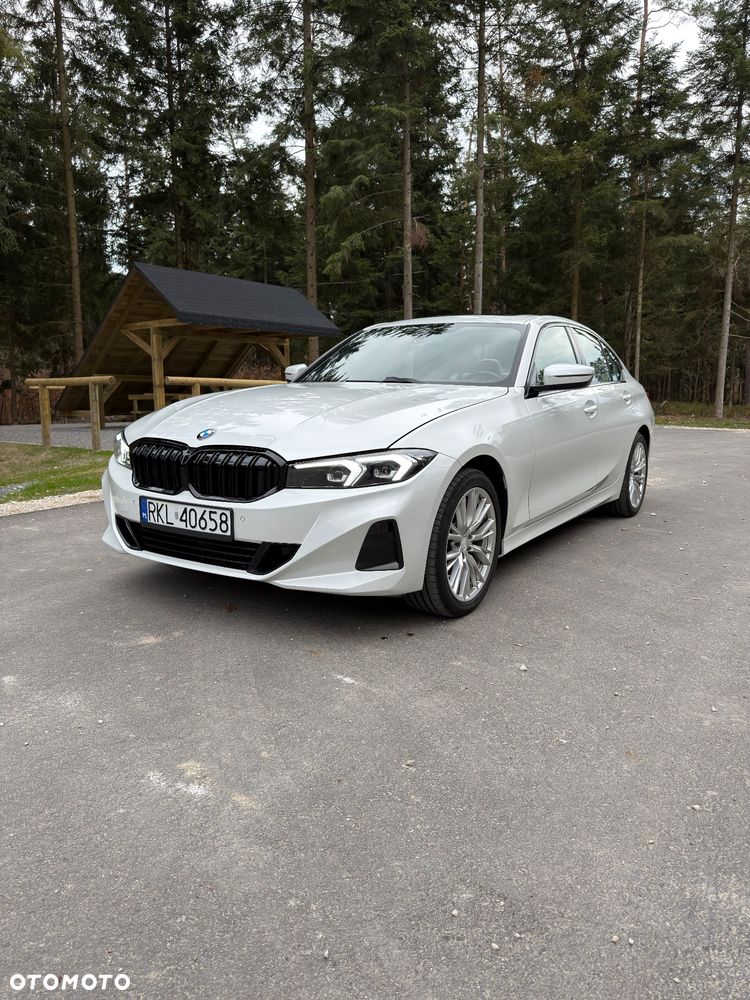 BMW Seria 3 330i xDrive Sport Line - 19