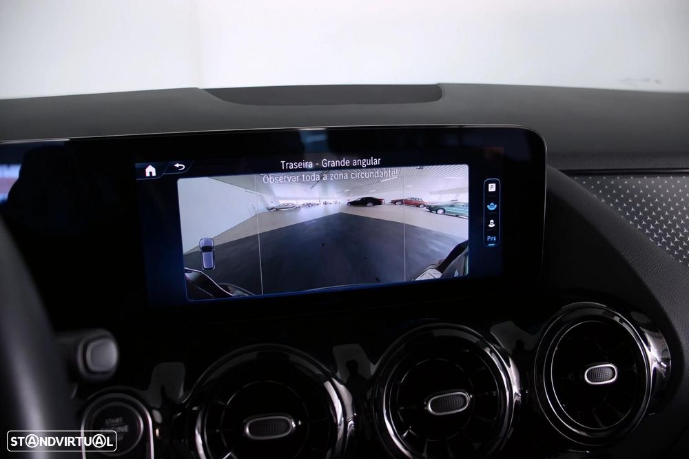 Mercedes-Benz GLA 200 Style - 18
