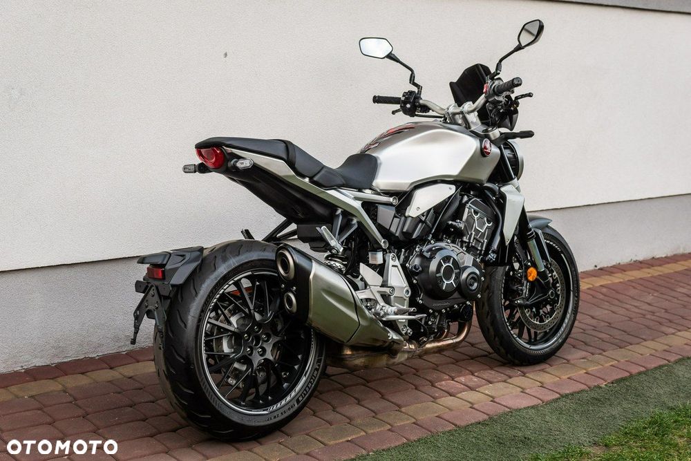 Honda CB - 3
