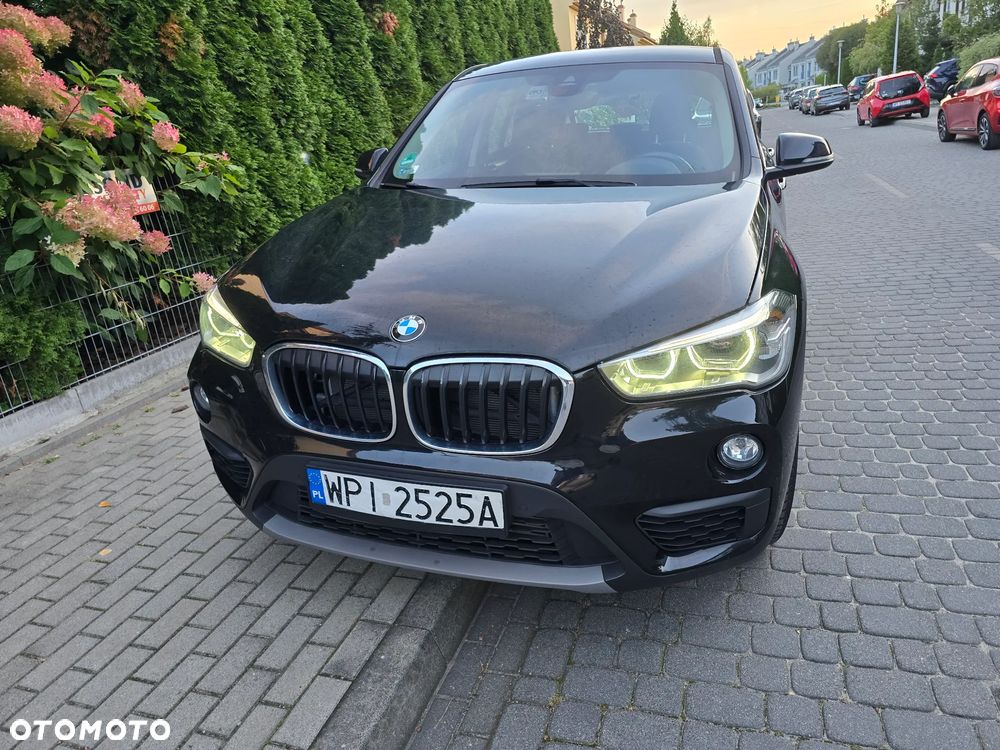 BMW X1 sDrive20i - 1