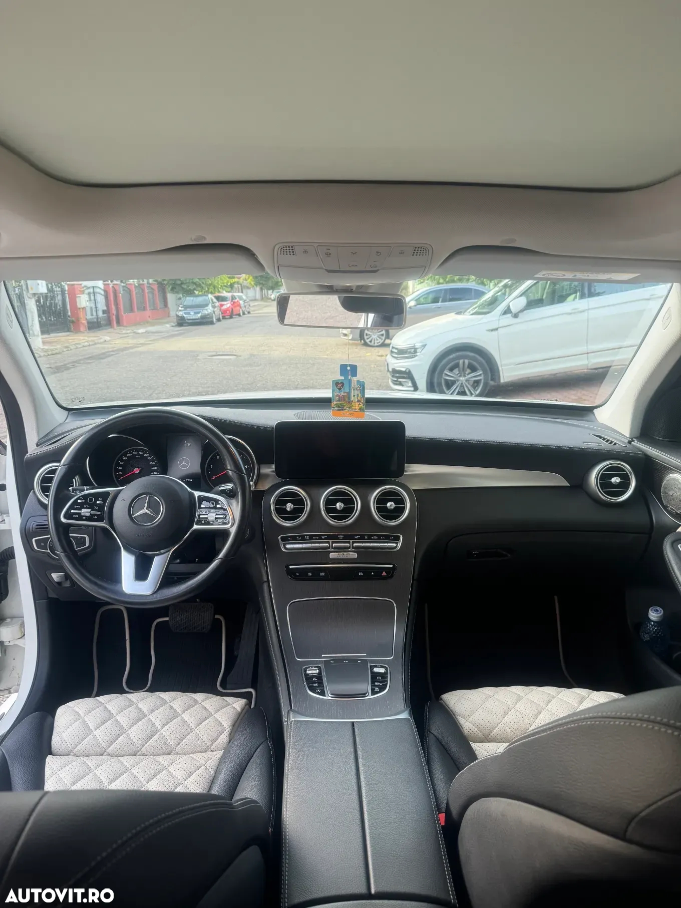 Mercedes-Benz GLC 220 d 4Matic 9G-TRONIC AMG Line - 9