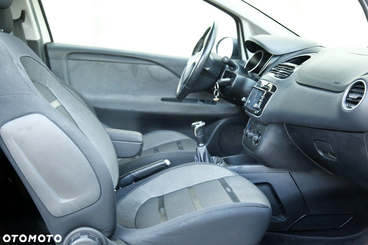 Fiat Punto 1.4 Multiair Lounge S&S - 14