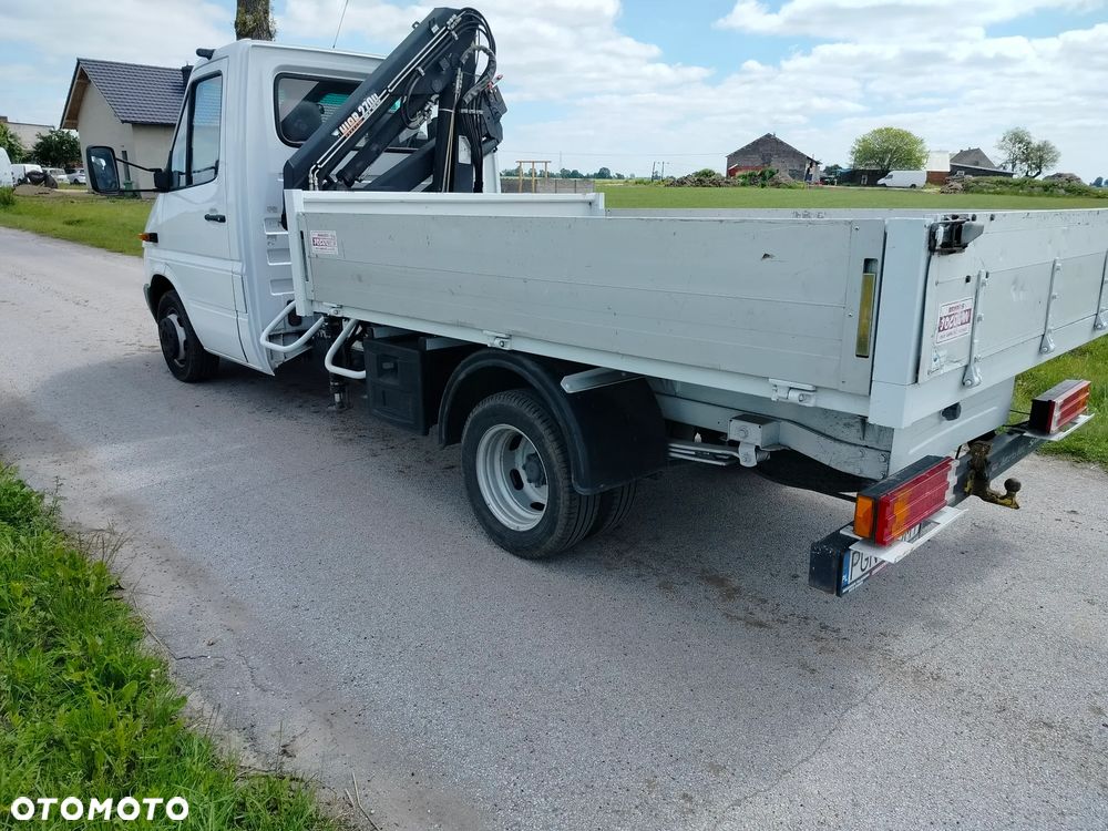 Mercedes-Benz Sprinter - 4