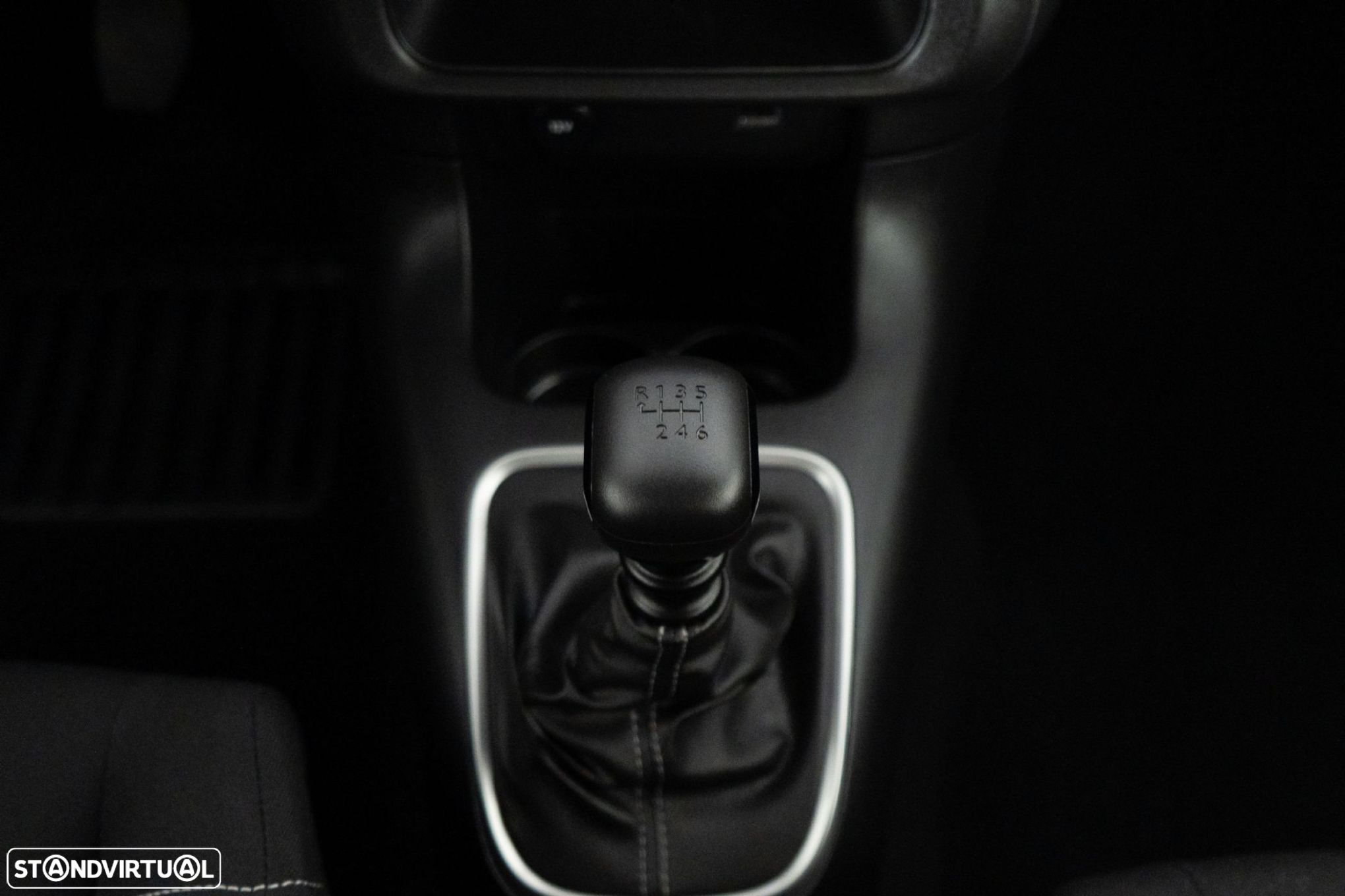 Citroën C3 1.2 PureTech Shine - 25