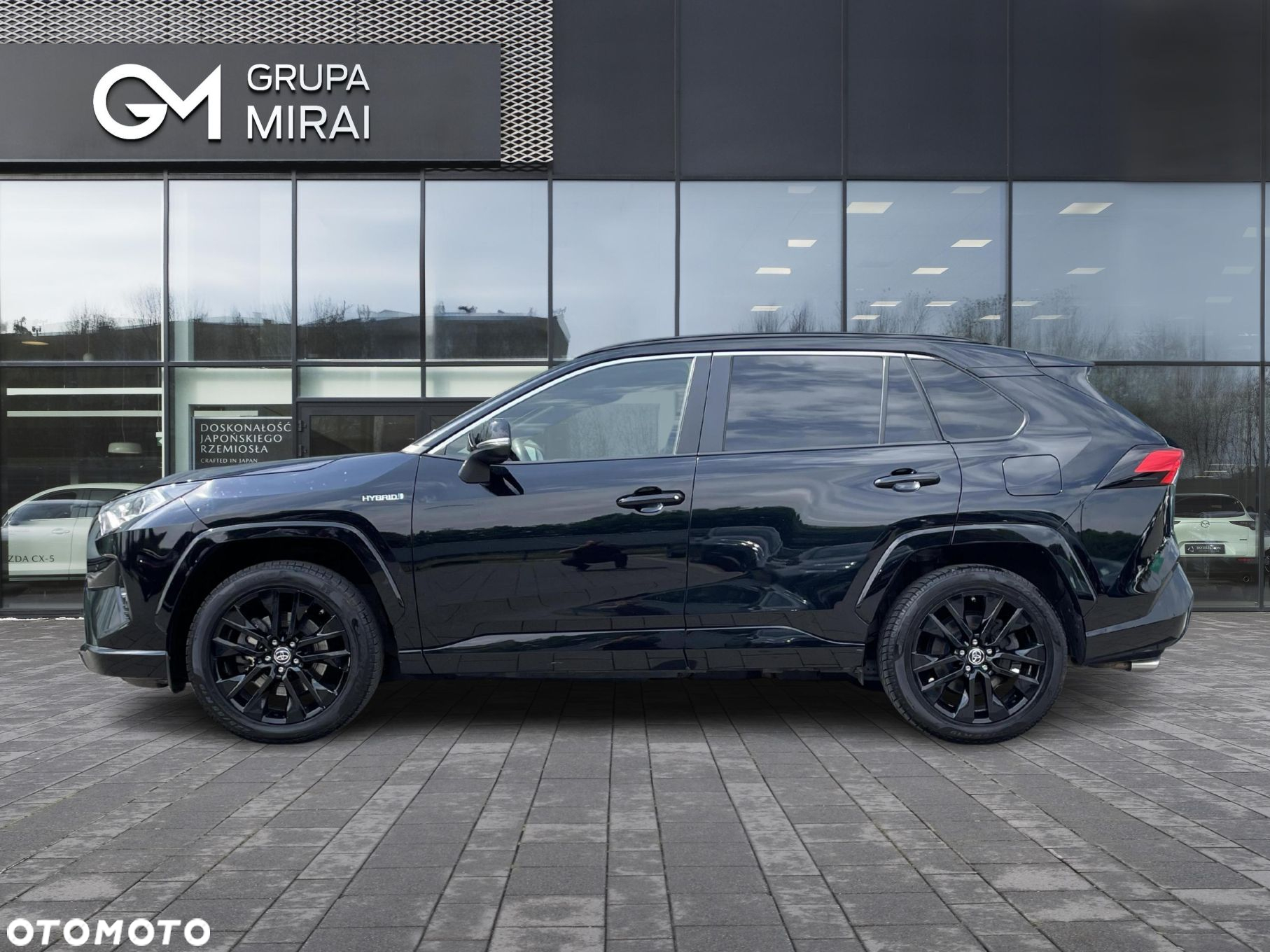Toyota RAV4 2.5 Hybrid Black Edition by JBL 4x4 - 2