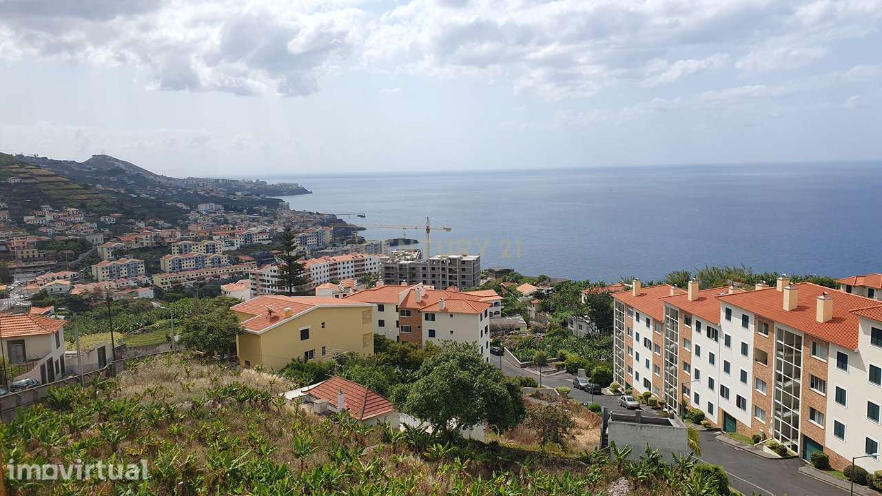 T3 último andar com terraço privado - Câmara de Lobos - Ilha da Madeir - Grande imagem: 2/9