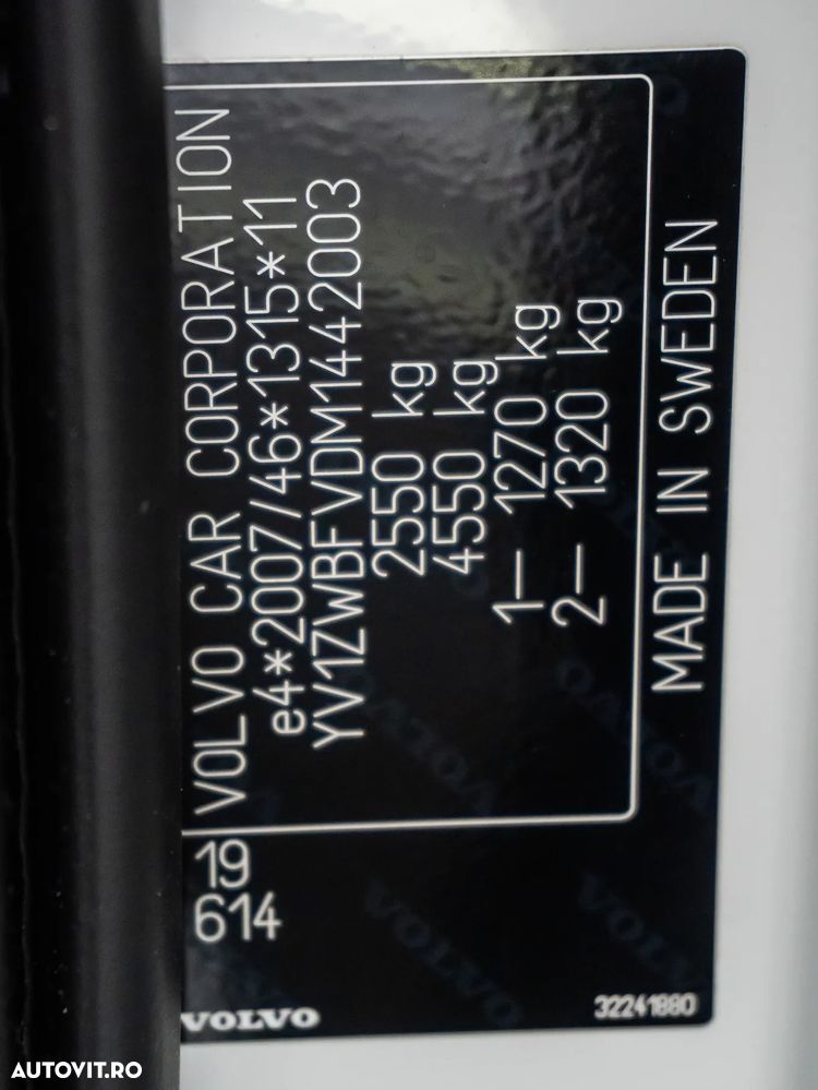 Volvo V60 T6 AWD Recharge Geartronic RDesign - 40